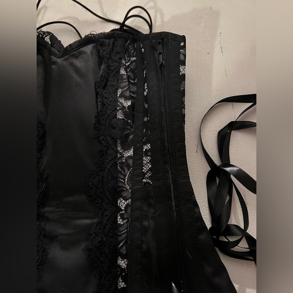 CorsetStory Satin and Lace Spaghetti Strap steel-boned Corset Top - NEW - Picture 3 of 6